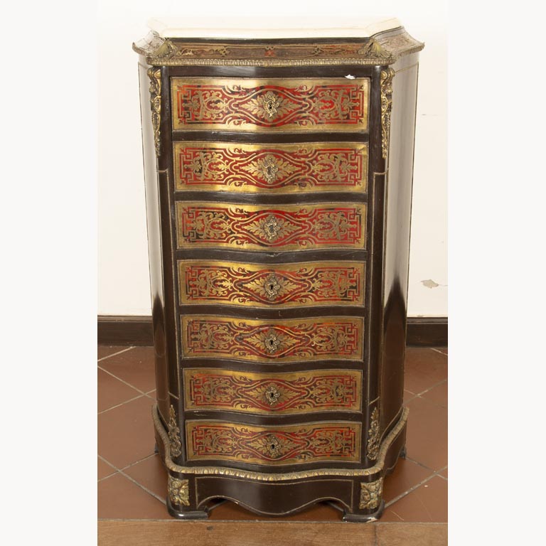 Secretaire Napoleón III Boulle, en madera ebonizada, aplicaciones de bronce, 4 cajones y tapa de volcar, tapa de mármol beige. Detalles en los bronces - Medidas: 77x36x120cm