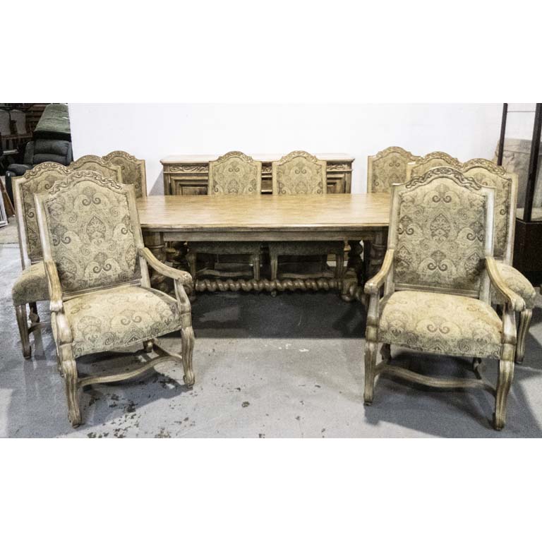 Juego de comedor Renacimiento en roble tallado, compuesto por mesa rectangular extensible con 2 tablas de alargue, patas torneadas sillas, 2 sillones - Medidas: mesa 220 x 115 x 75 cm