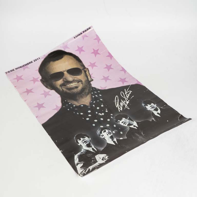 Póster original de la presentación de Ringo Star en 2011 en Luna Park Argentina con detalle